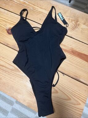 NWT $175 TA3 XS XLONG TORSO HI CUT PLUNGEY BIN